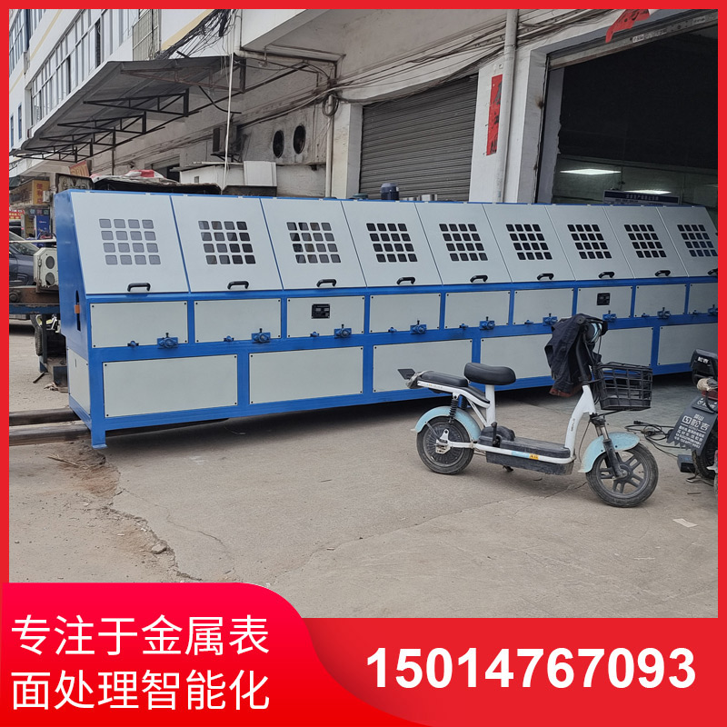 圓(yuan)筦(guan)自動(dòng)(dong)拋(pao)光機
